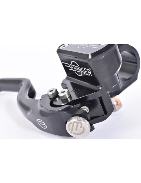 BERINGER Aerotec® Radial Brake Master Cylinder Ø17,5mm Integrated Reservoir Black (Type 2 Lever - 14cm)