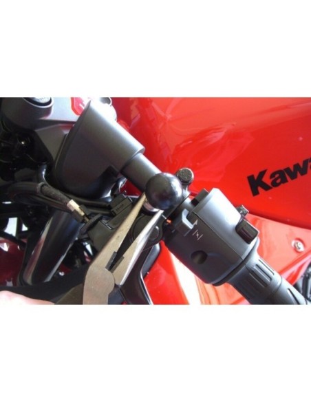 RAM MOUNTS M10x1.25 Threaded Post Base - B Size Ball