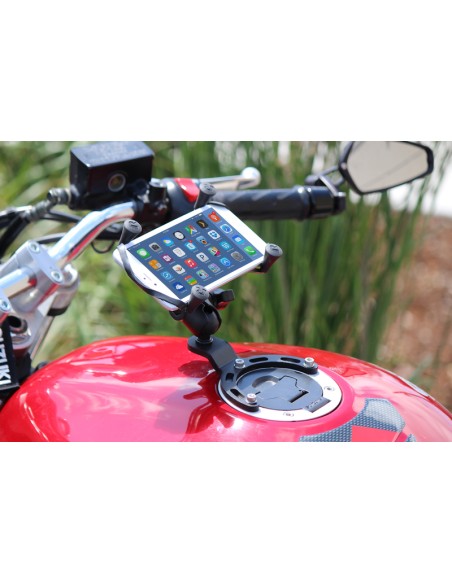 RAM MOUNTS X-Grip Phone Holder Short Arm Small Gas Tank Base - Large Phones