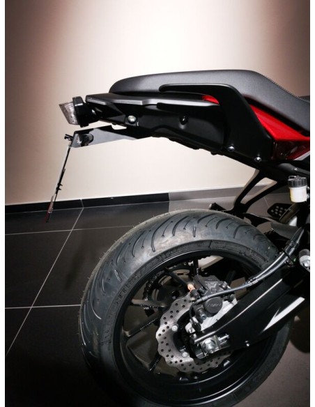 Suport placa VP ART S Negru - Yamaha MT-07 TRACER/MT-09 TRACER