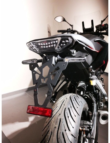 Suport placa VP ART S Negru - Yamaha MT-07 TRACER/MT-09 TRACER