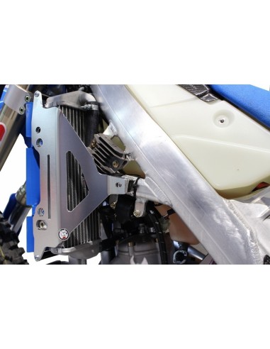 Apărătoare pentru radiator AXP...