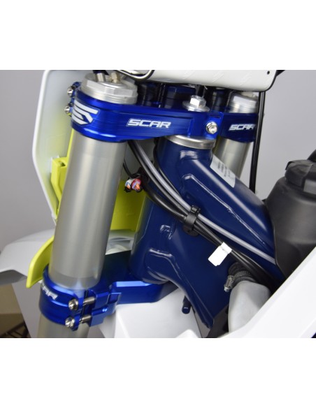 Clemă triplă SCAR OE Offset Albastru KTM EXC/EXC-F